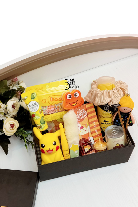 باکس هدیه زرد