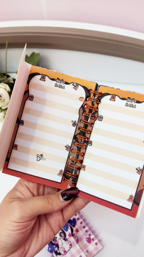 دفترچه رنگی دفترچه سه بعدی و فانتزی